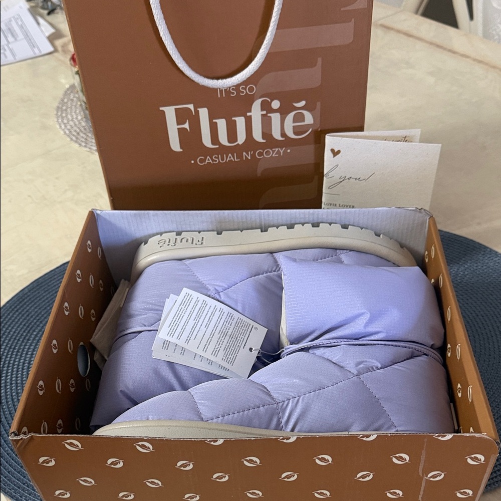 fluffé Quilted Lavender winter boots. NWT. Size 39.